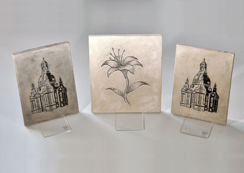 Steinguss Frauenkirche / Lilie